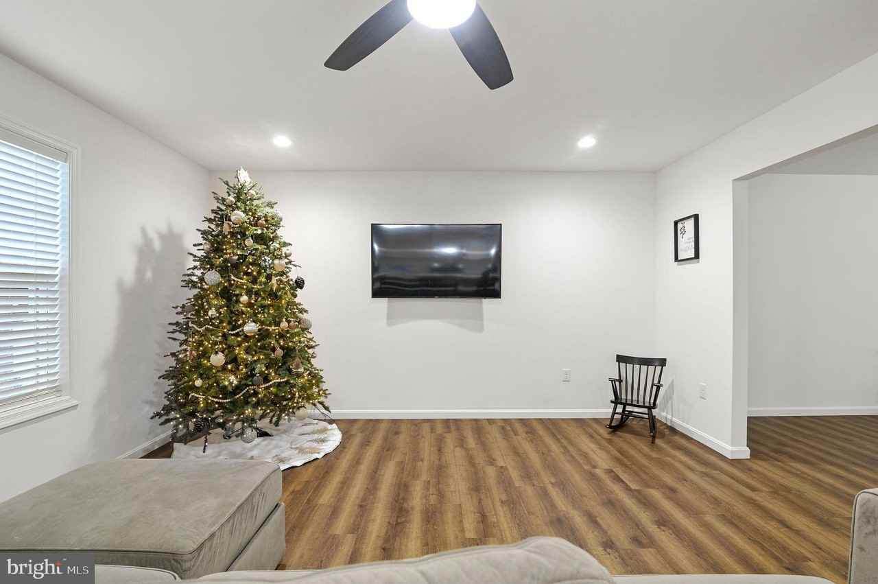 100 Cilento Dr - Photo 7 of 21