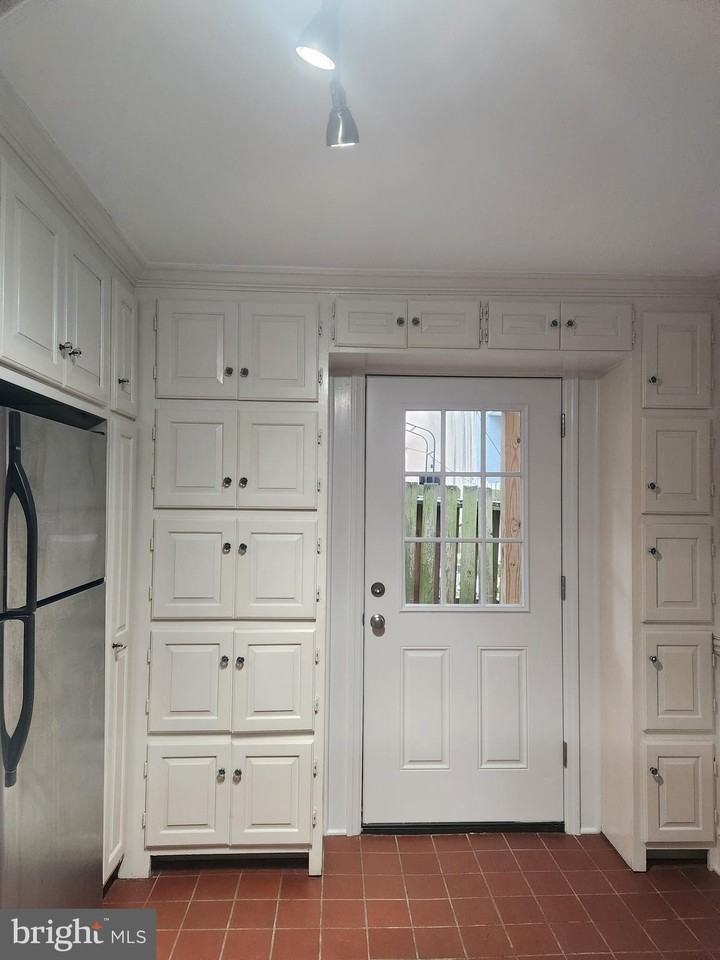 23 East Wheeling Street - Photo 4 of 16