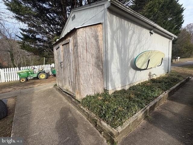 12867 Mc Cready Road - Photo 2 of 10