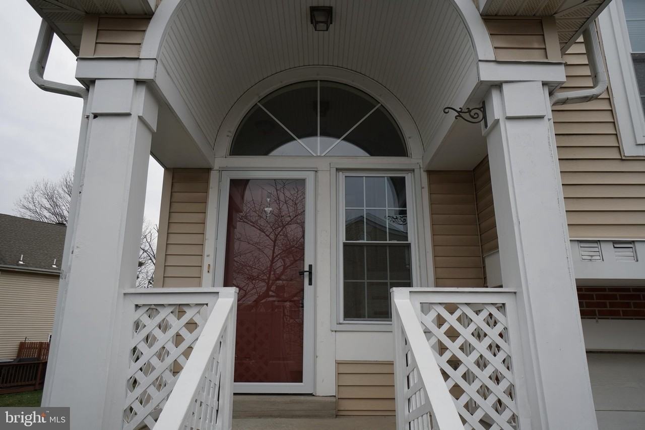 2000 Harvard Drive - Photo 2 of 50