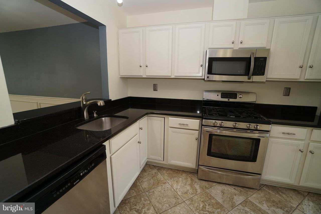 2000 Harvard Drive - Photo 6 of 50