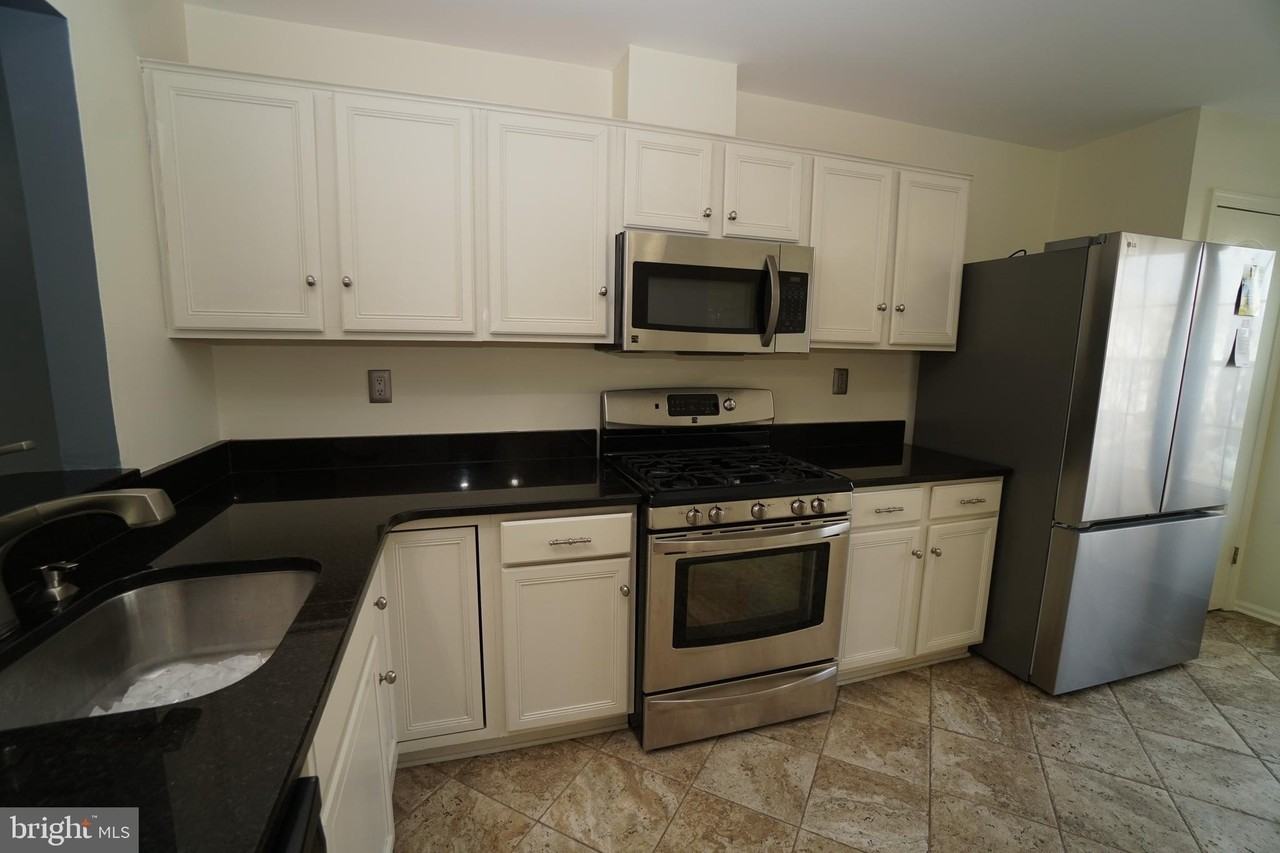 2000 Harvard Drive - Photo 7 of 50