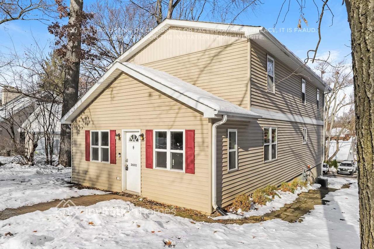 26805 N Circle Dr - Photo 5 of 19