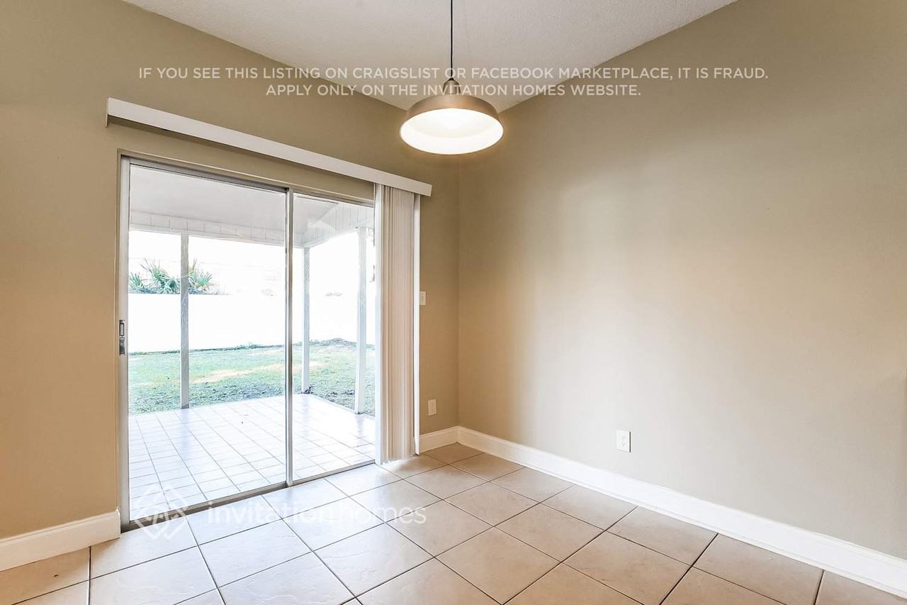 1074 Windsong Cir - Photo 6 of 18