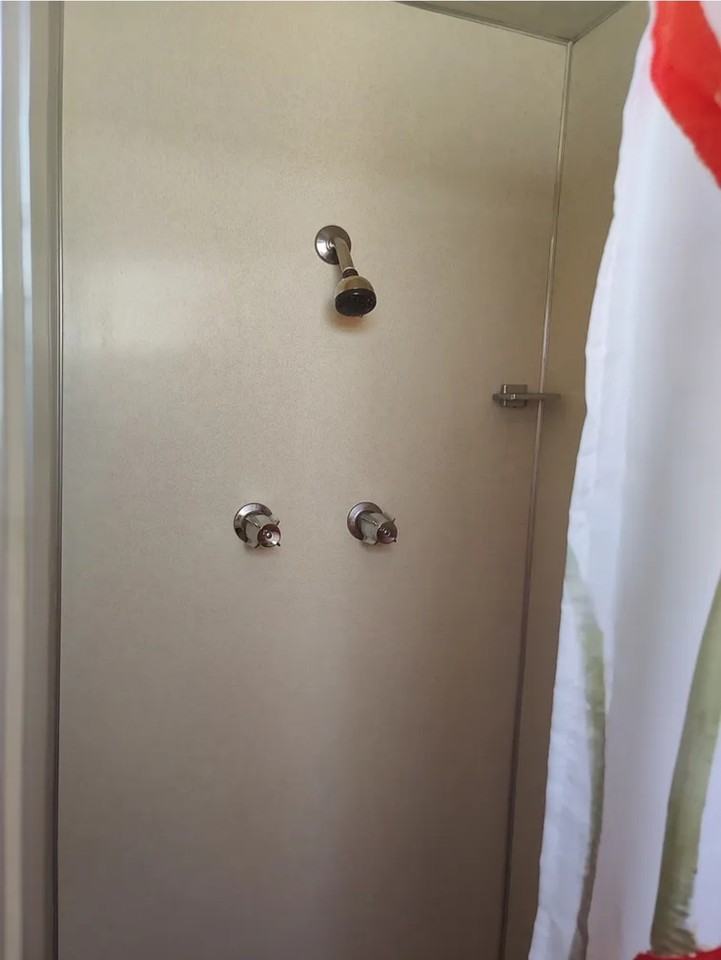 360 360 West 8th South Street #1 - Photo 7 of 10