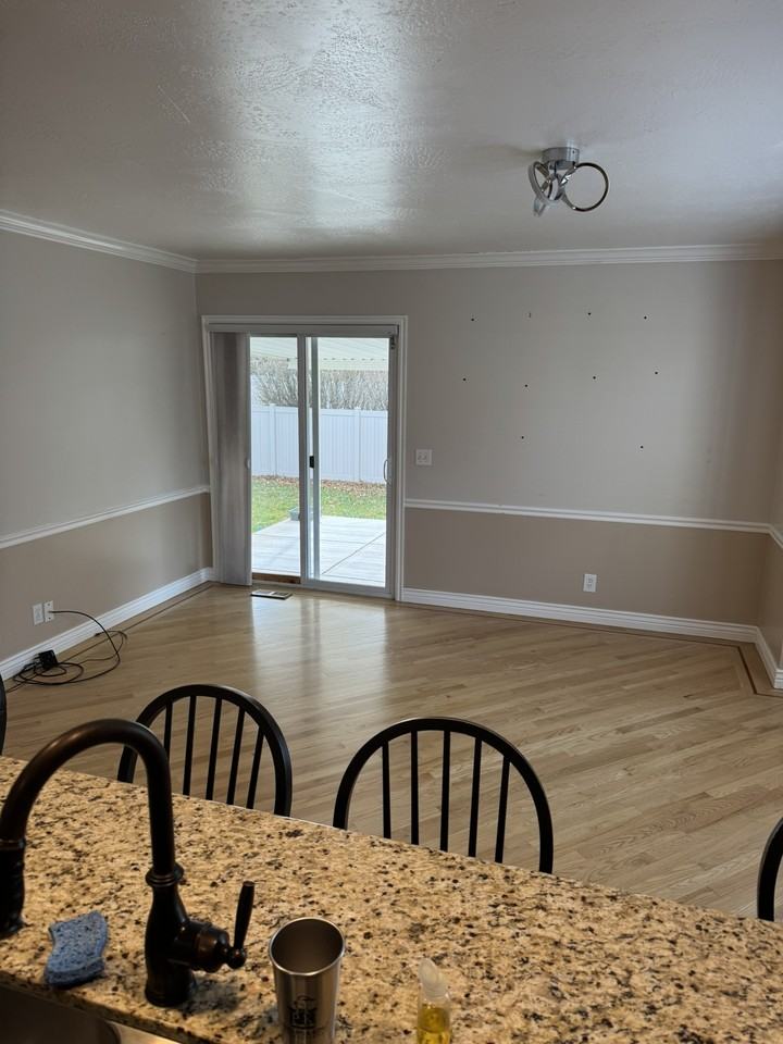 2194 E - Photo 6 of 21