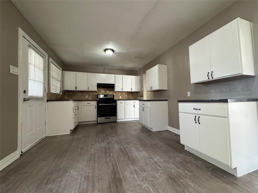 7803 Seydel Street - Photo 6 of 19