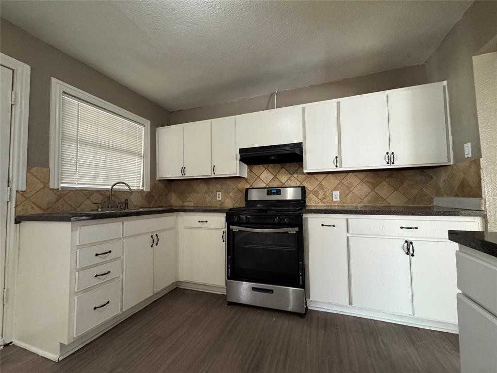 7803 Seydel Street - Photo 7 of 19