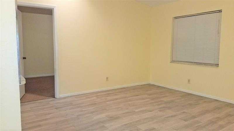 Boca Cove Cir - Photo 4 of 11