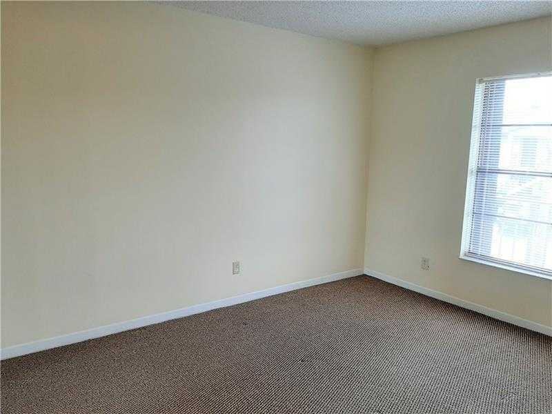 Boca Cove Cir - Photo 6 of 11