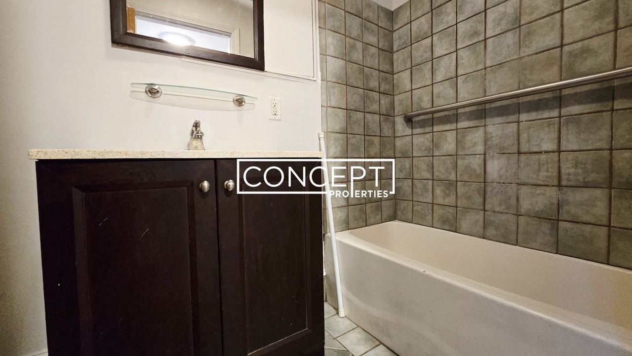 164 Auburn Street #2B - Photo 3 of 9