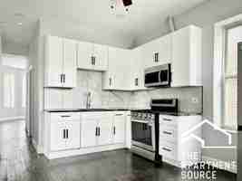 featured image of 3539 West Grenshaw Street #2