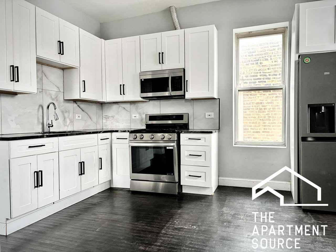 3539 W Grenshaw St #2 - Photo 2 of 10