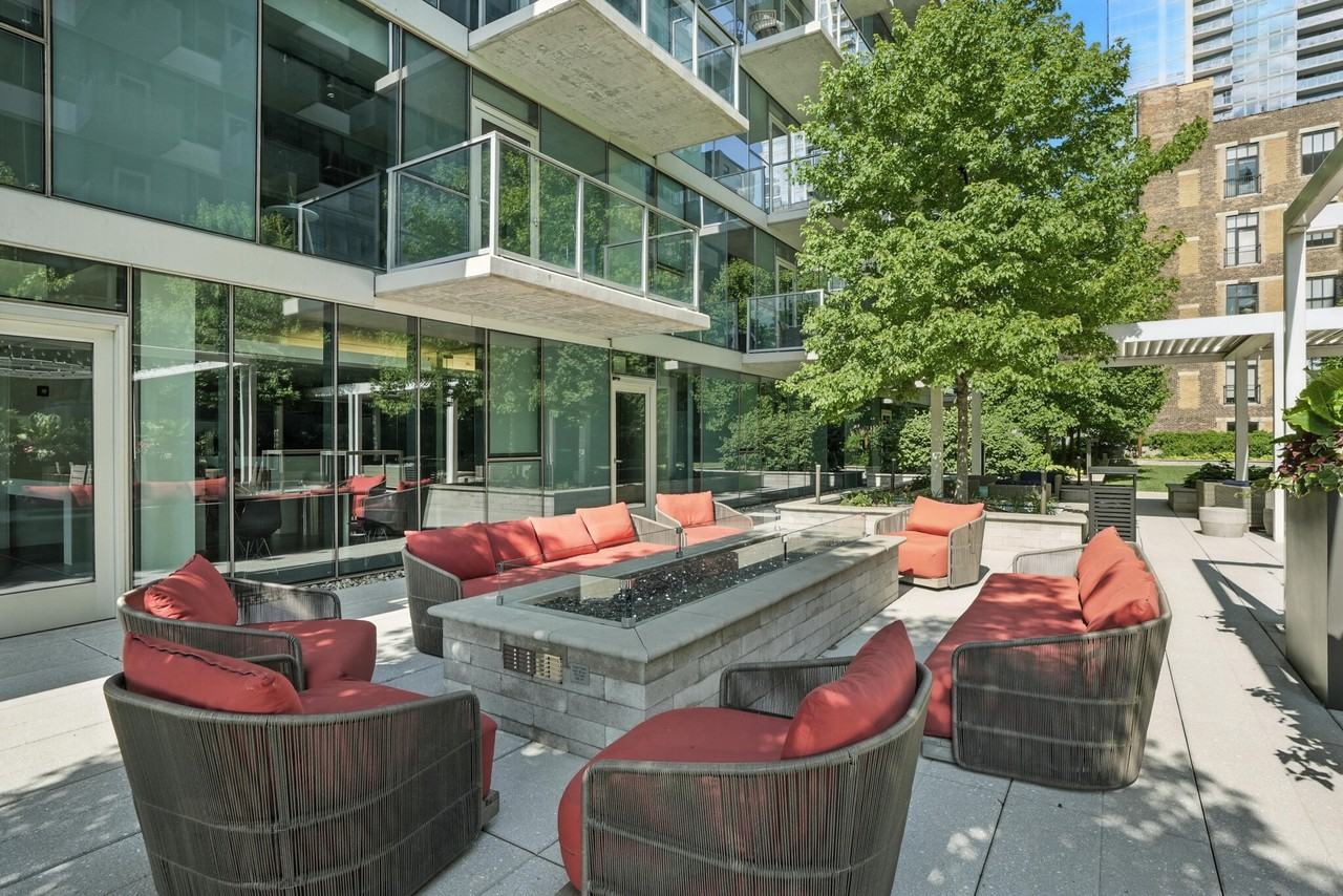 1333 S Wabash Ave #1-1-5DEN - Photo 5 of 14