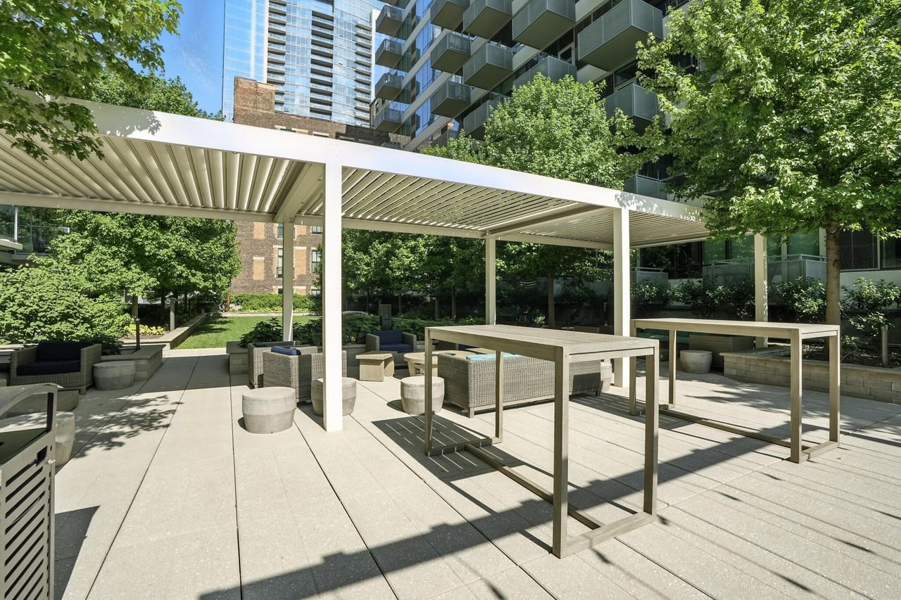 1333 S Wabash Ave #1-1-5DEN - Photo 6 of 14