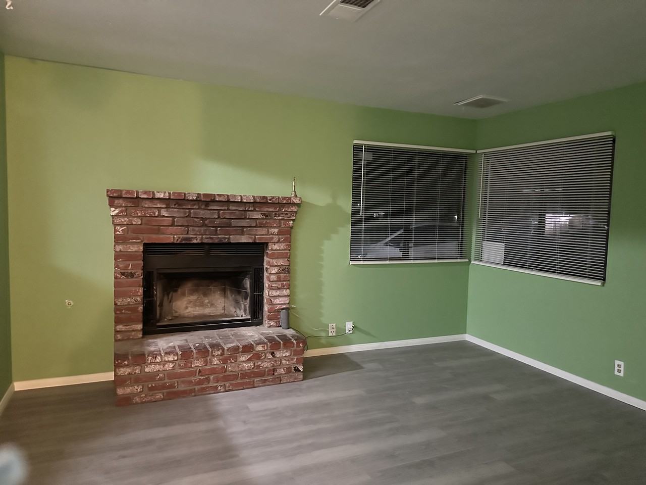 10232 East Avenue S4 - Photo 3 of 13