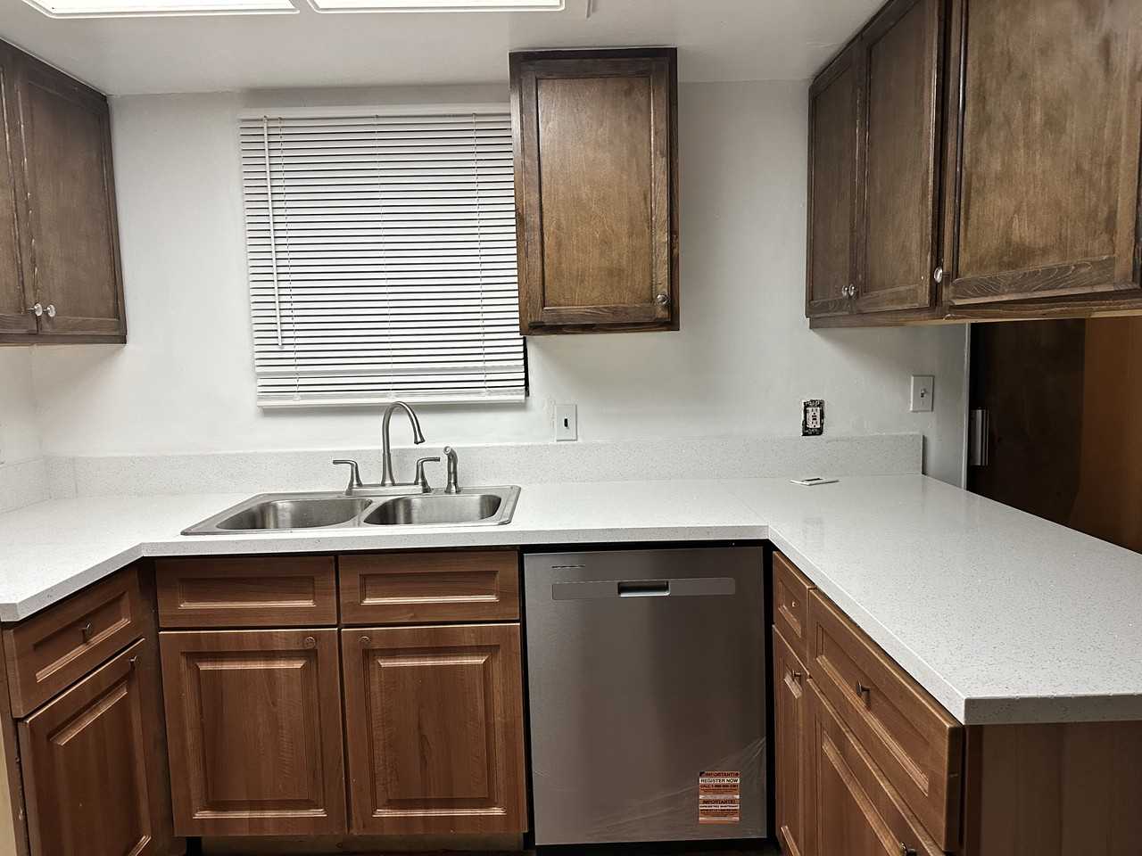 10232 East Avenue S4 - Photo 5 of 13