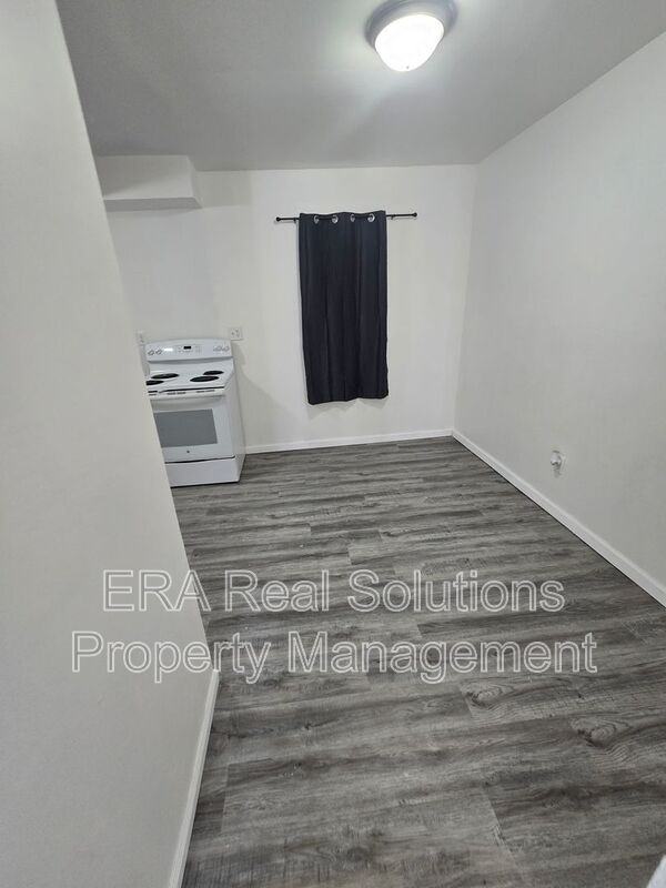 57 Stevens Ave - Photo 3 of 11