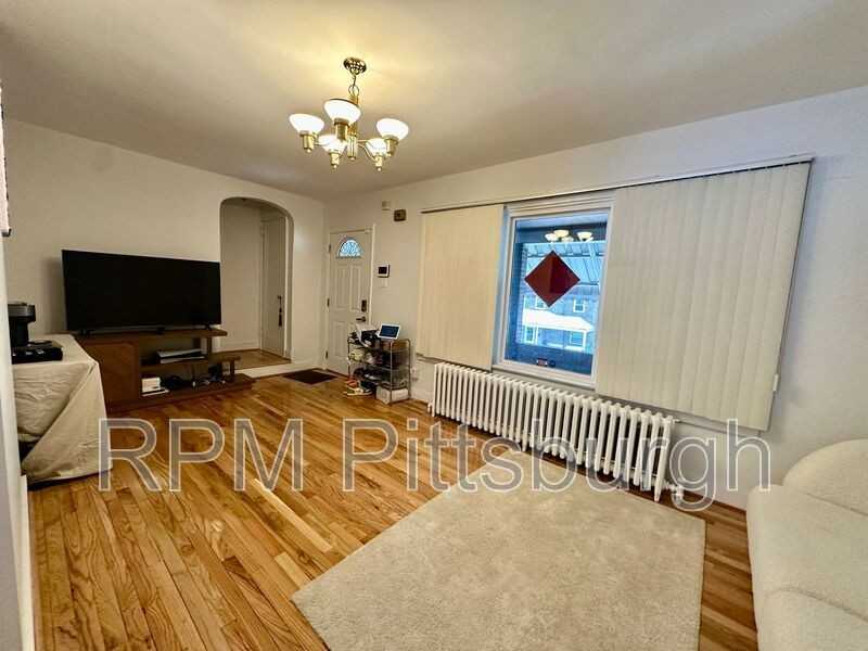 6526 Rosemoor Street - Photo 3 of 17