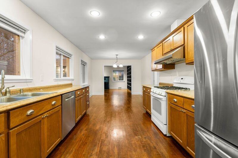 9702 Southwest Brookside Drive - Photo 6 of 20