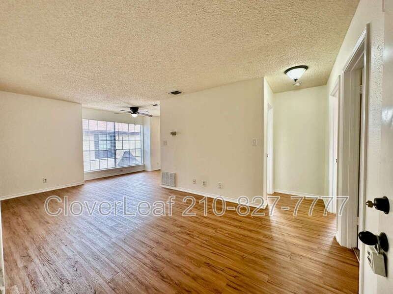 10565 Starcrest Dr - Photo 4 of 33