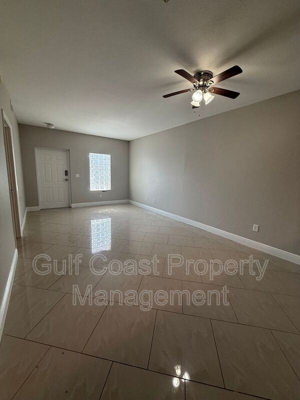 8555 Bernwood Cove Loop #103 - Photo 4 of 26