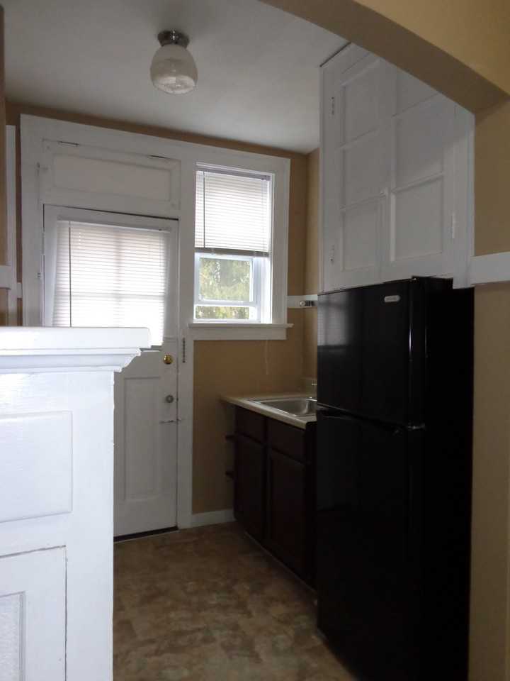 4931 Winona - Photo 3 of 5