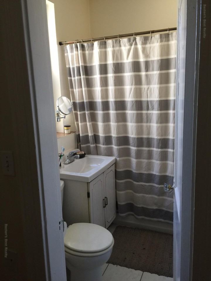 17 Lothian Road #402 - Photo 5 of 10