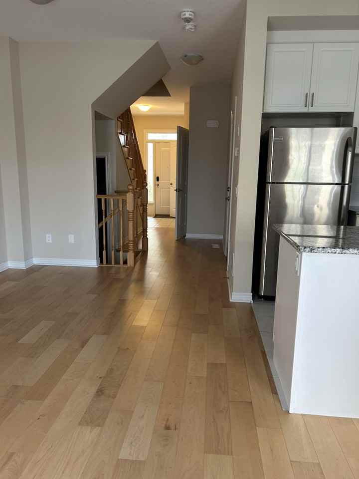 Southshore Cres - Photo 7 of 8