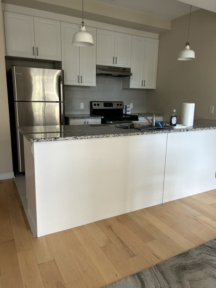 Southshore Cres - Photo 3 of 8