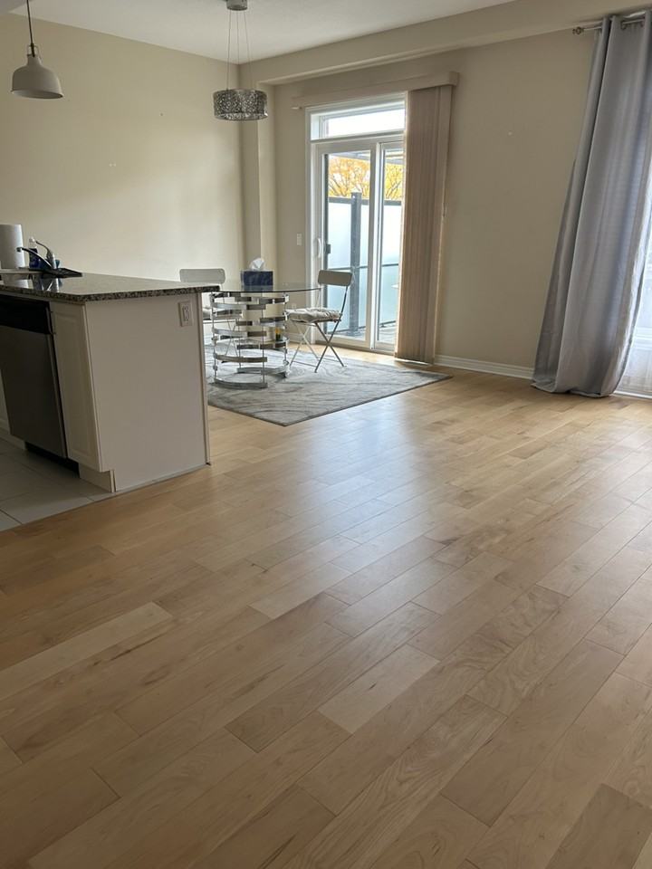 Southshore Cres - Photo 4 of 8