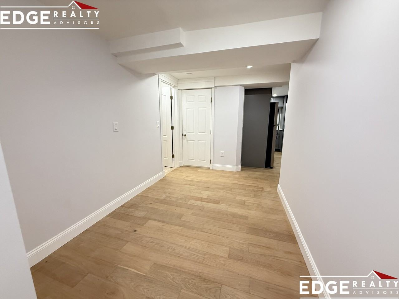 8 Delaware Place #B - Photo 3 of 12