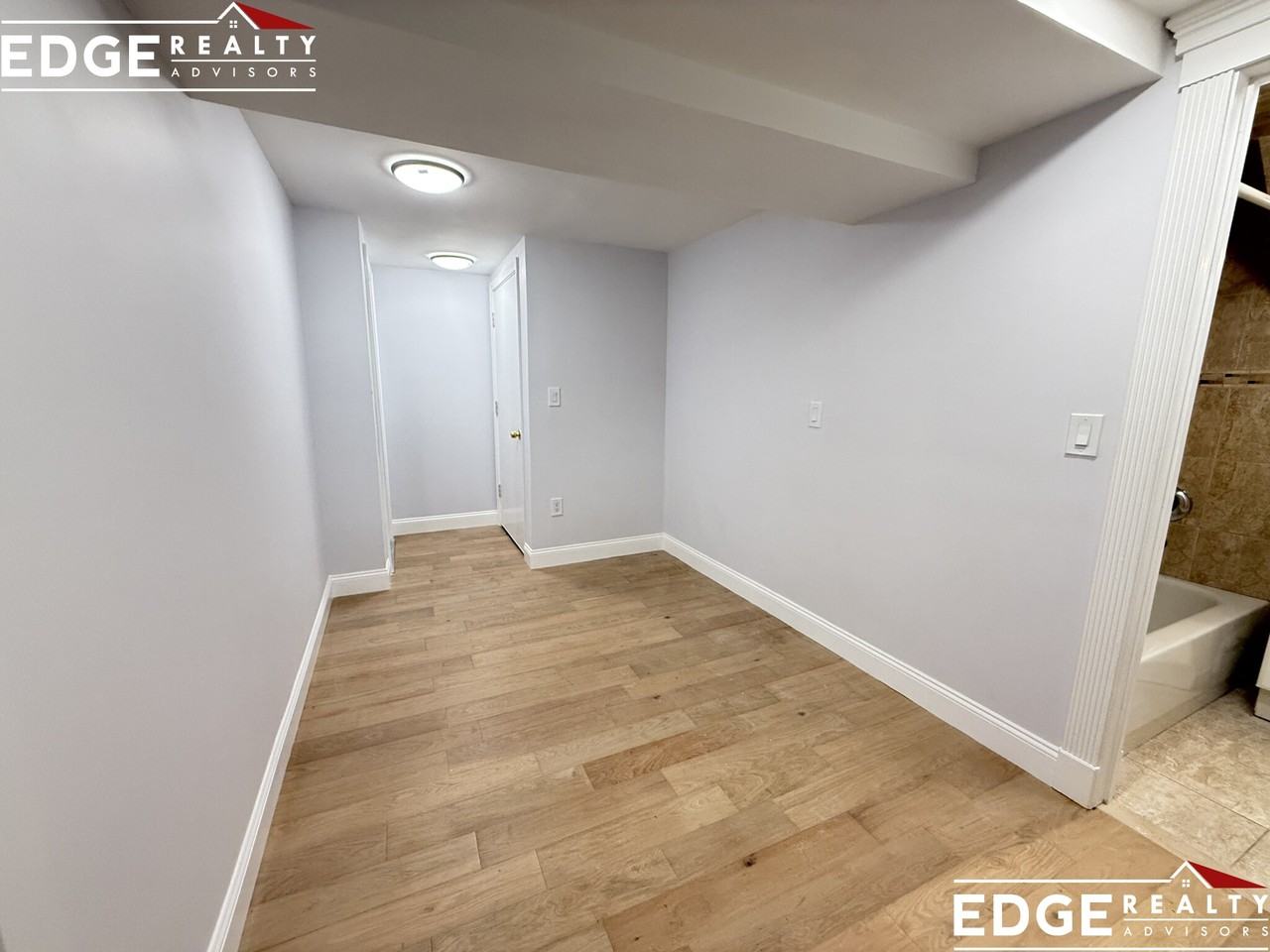 8 Delaware Place #B - Photo 5 of 12