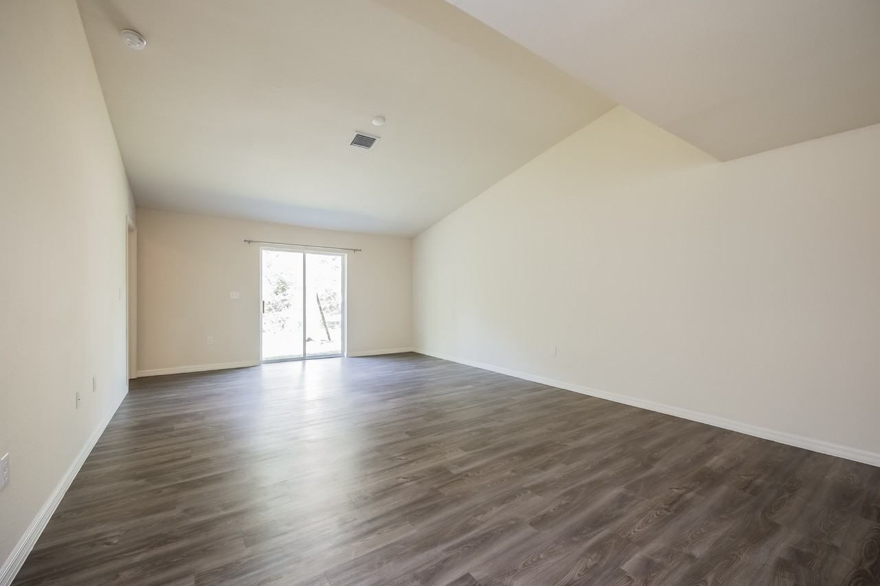 9076 Aegean Cir - Photo 2 of 20