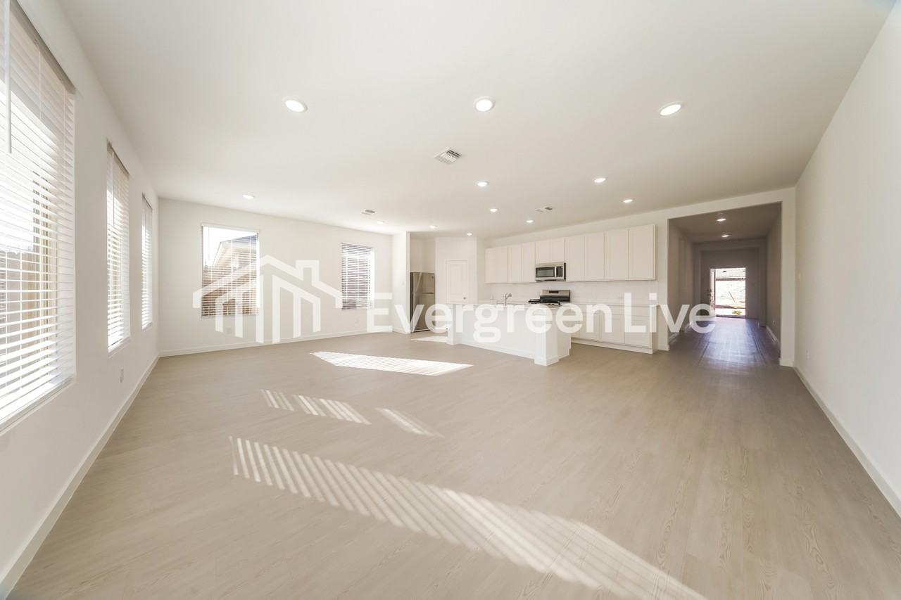 2004 Ponderosa Pine Lane - Photo 6 of 21