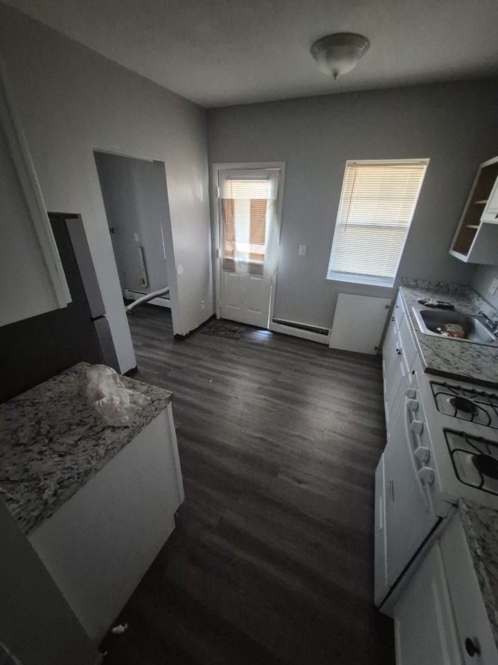 12 Congress Street #402 - Photo 6 of 8