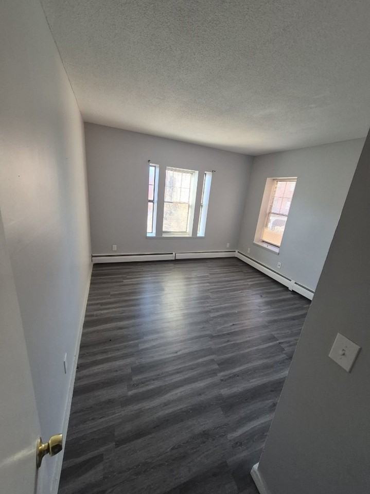 12 Congress Street #402 - Photo 7 of 8