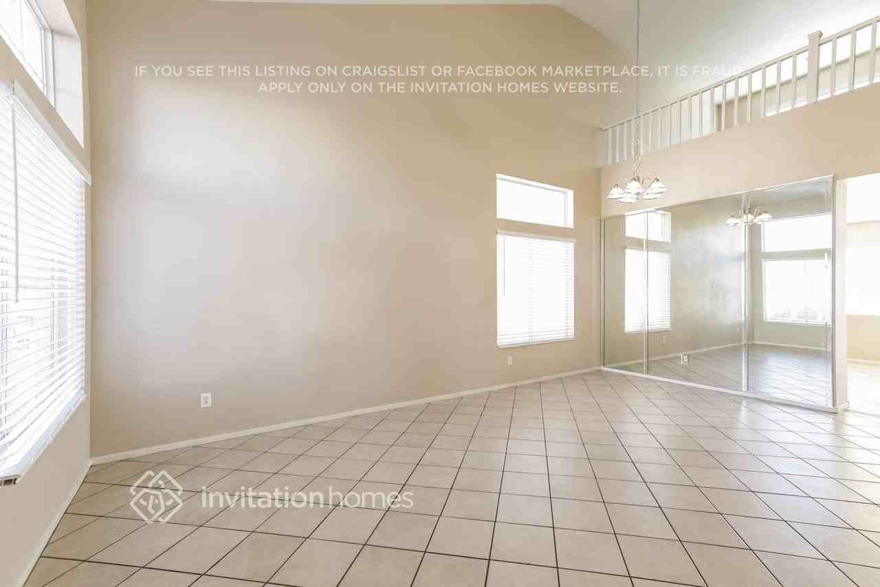 4423 Scarlet Sea Ave - Photo 7 of 18