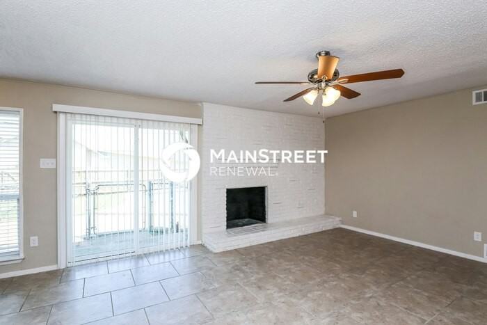 4432 Ivy Drive - Photo 4 of 17