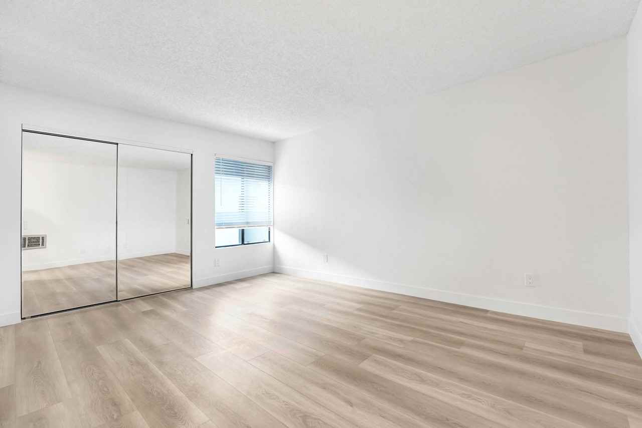 9400 Exposition - Photo 5 of 50