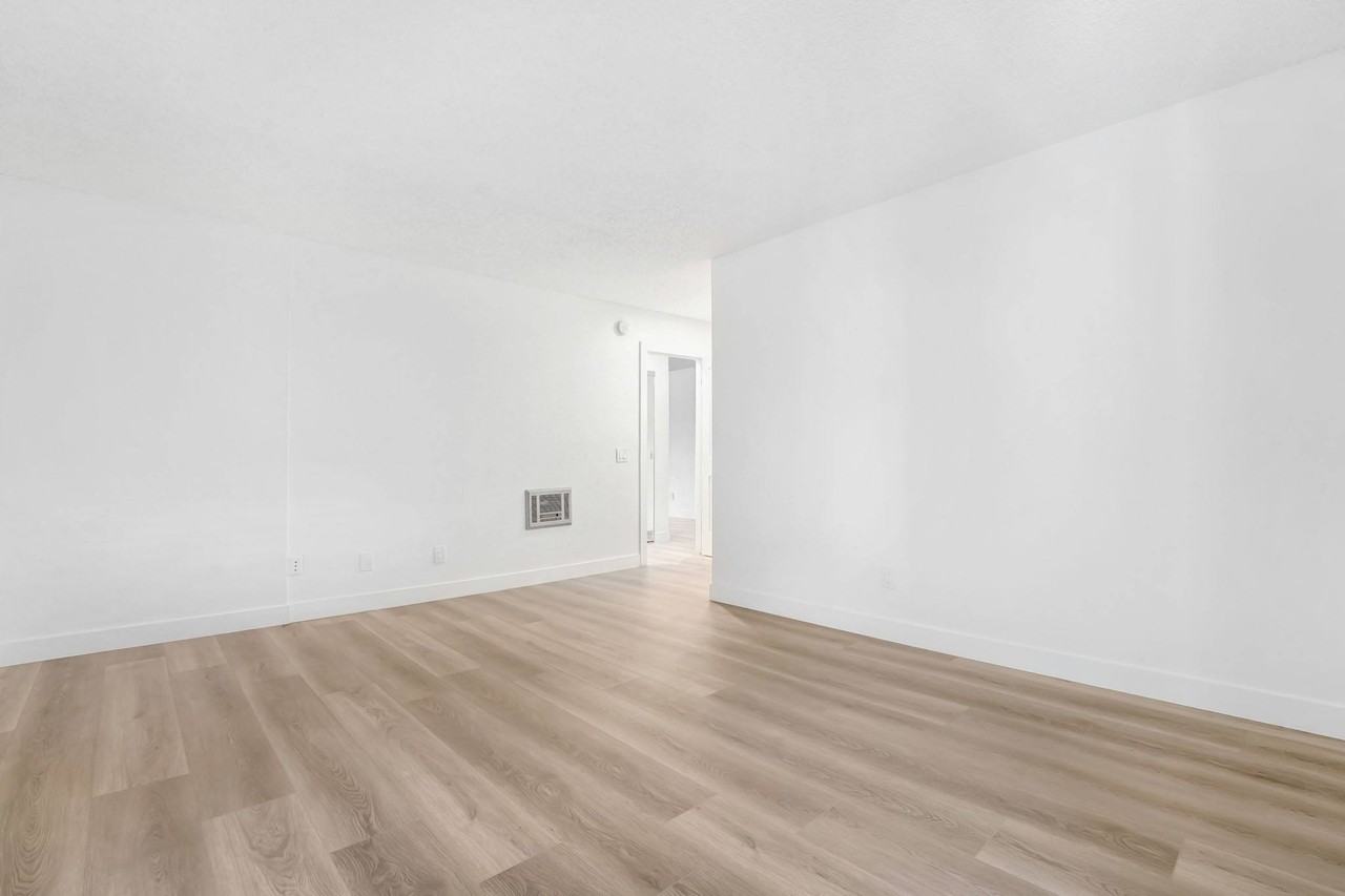 9400 Exposition - Photo 6 of 50