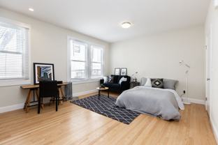 634 Powell - Photo 1 of 1