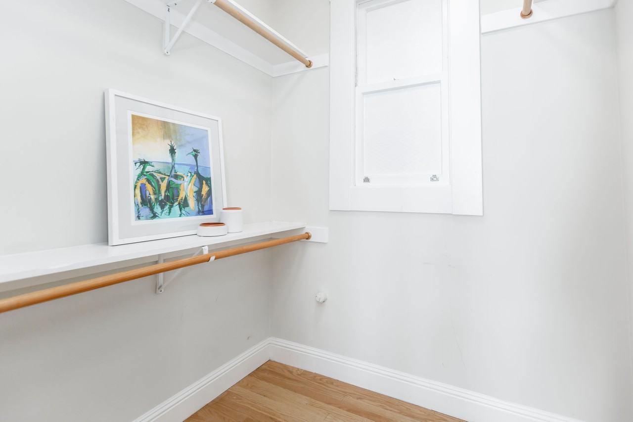 634 Powell - Photo 7 of 50