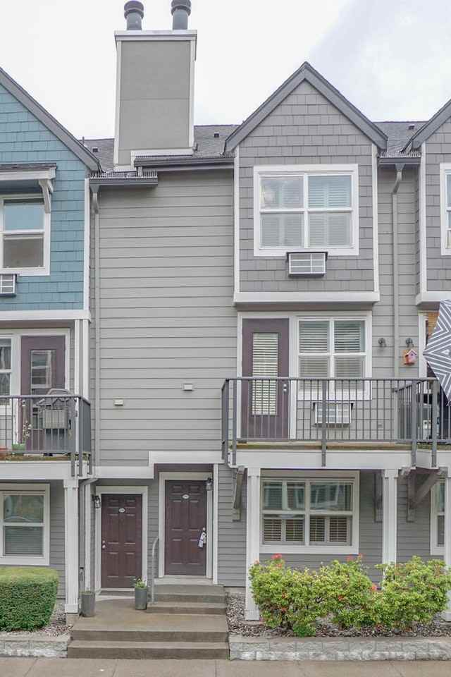 1731 Southeast Cutter Lane #1731 - Photo 4 of 40