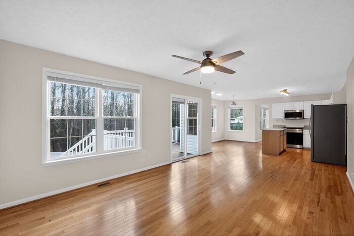 47225 Schwartzkopf Drive - Photo 2 of 15