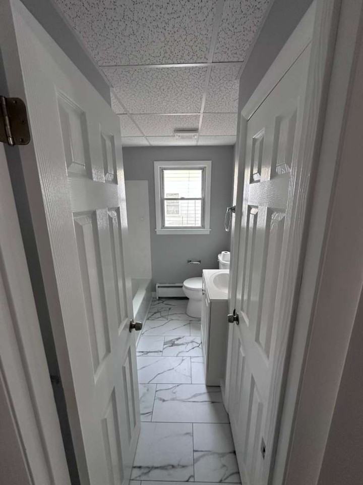 9 Malden Street #1R - Photo 4 of 9