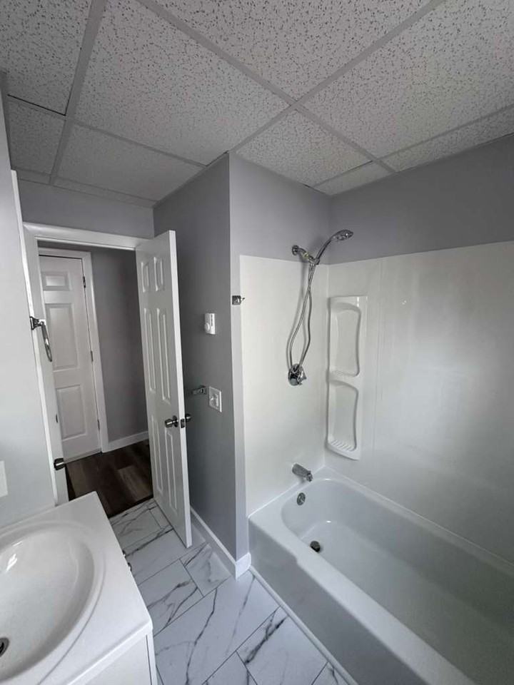 9 Malden Street #1R - Photo 5 of 9