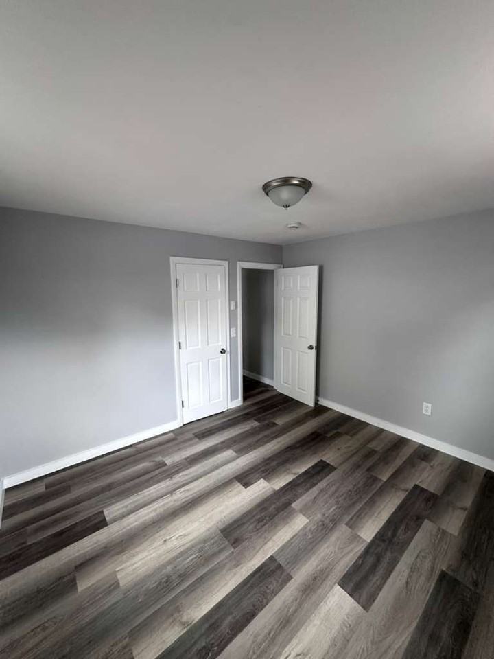 9 Malden Street #1R - Photo 7 of 9