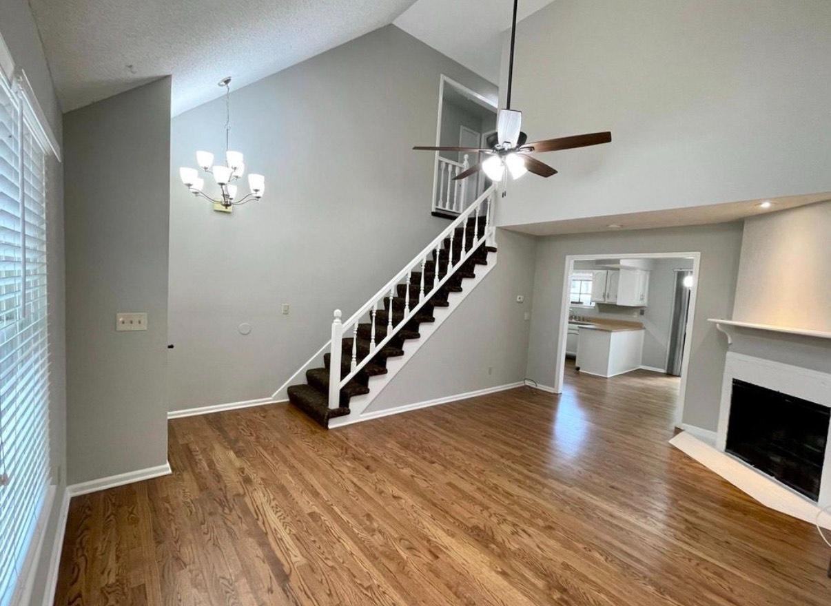 86th Ter. - Photo 3 of 10