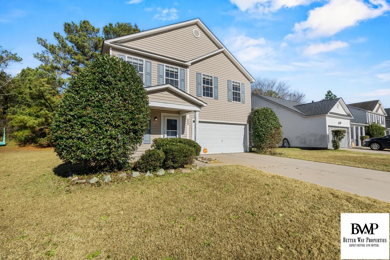 233 Rosebrook Drive - Photo 4 of 20